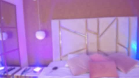 Snapshot of carolinaa_suarez chatting on September 19, 12:06 pm carolinaa_suarez online show from September 19, 12:06 pm