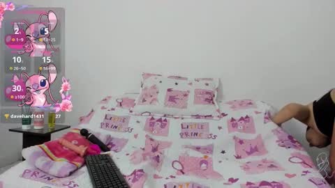 Carolina online show from December 18, 1:44 am