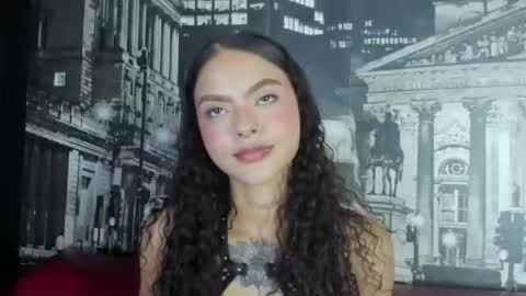 Snapshot of caroline_clark420 chatting on June 30, 2:29 pm Caroline Clark online show from June 30, 2:29 pm