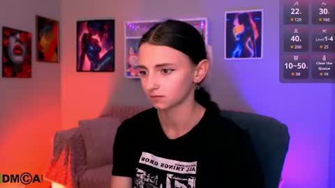 Caroline online show from June 13, 7:34 pm