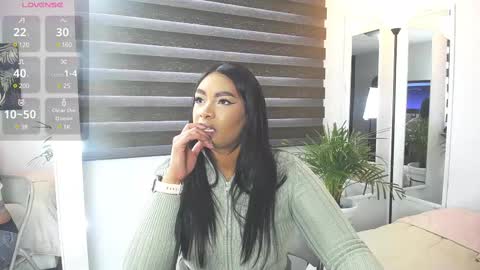 C A R O L I N E online show from March 10, 12:59 pm