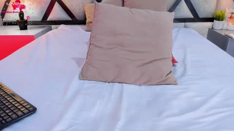 Caroline online show from January 27, 3:18 pm