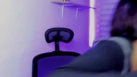 caroline_rodriguez_9 online show from January 14, 7:19 pm