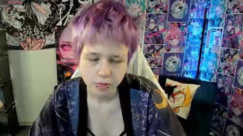 Snapshot of carolinerichter chatting on November 10, 4:11 am CarolineRichter online show from November 10, 4:11 am