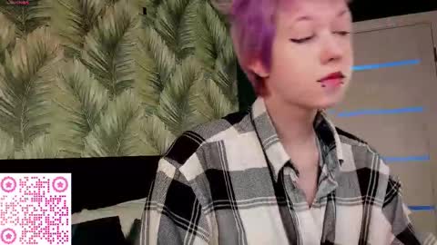 Snapshot of carolinerichter chatting on November 13, 3:38 am CarolineRichter online show from November 13, 3:38 am