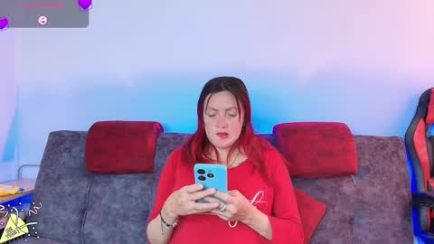 Snapshot of carolinhe_ chatting on September 11, 9:37 pm Carolinhe online show from September 11, 9:37 pm