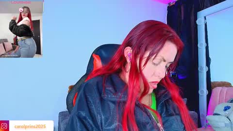 Snapshot of carolinhe_ chatting on November 5, 8:31 pm Carolinhe online show from November 5, 8:31 pm