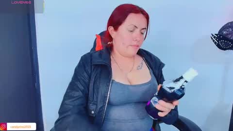 Snapshot of carolinhe_ chatting on November 19, 8:20 pm Carolinhe online show from November 19, 8:20 pm