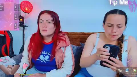 Snapshot of carolinhe_ chatting on November 22, 12:26 pm Carolinhe online show from November 22, 12:26 pm