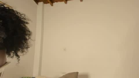 Snapshot of carolinnagomez chatting on March 12, 2:50 am Caro online show from March 12, 2:50 am