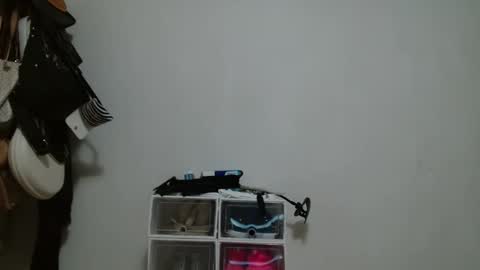 caroo0615 online show from March 11, 7:03 am