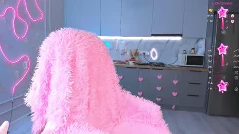 Snapshot of carpe_diemmm chatting on February 13, 8:03 pm Yummi online show from February 13, 8:03 pm