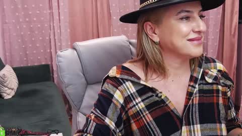 Carrie online show from January 27, 3:50 pm