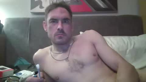 Snapshot of cart88rg chatting on November 12, 6:14 am cart88rg online show from November 12, 6:14 am