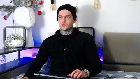 Carter online show from January 16, 7:38 am