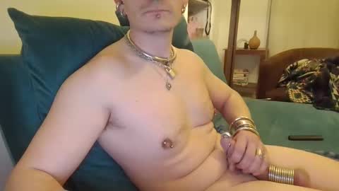 Cartier online show from March 5, 8:21 pm