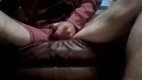 Snapshot of caryb chatting on October 31, 3:35 pm caryb online show from October 31, 3:35 pm