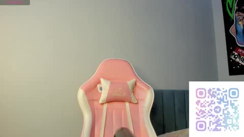 Snapshot of casandra_joness chatting on March 1, 1:07 am Casandra online show from March 1, 1:07 am