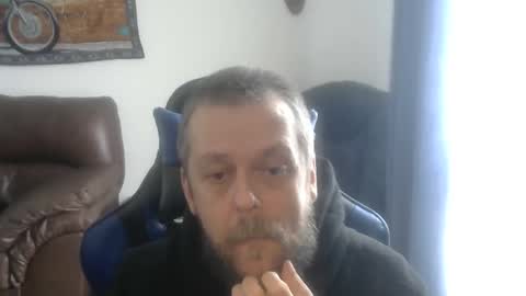 Snapshot of caseurdecue chatting on May 8, 5:07 pm AllenGallant online show from May 8, 5:07 pm
