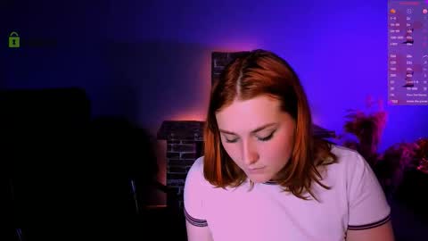 Snapshot of casey_meow_ chatting on December 20, 10:22 am casey_meow_ online show from December 20, 10:22 am