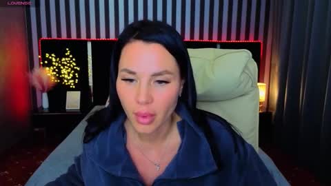 casey_min online show from March 21, 4:21 pm