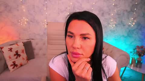 casey_min online show from April 11, 12:31 pm