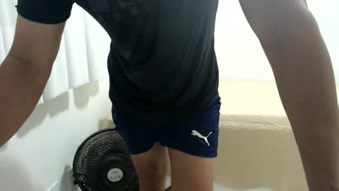 cashmastermuscle77 online show from January 15, 11:30 pm