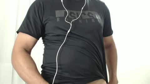 cashmastermuscle77 online show from February 7, 8:31 pm