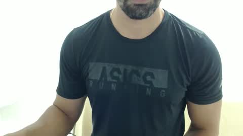 cashmastermuscle77 online show from February 19, 10:22 am