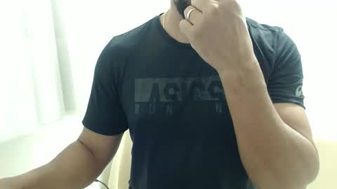 cashmastermuscle77 online show from February 28, 2:12 am