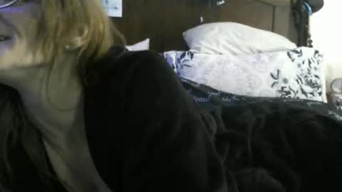 Snapshot of casidy1 chatting on January 25, 7:28 pm casidy1 online show from January 25, 7:28 pm