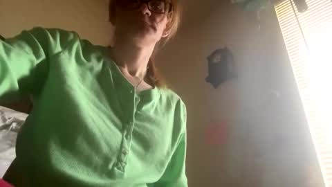 Snapshot of casidy1 chatting on February 10, 10:19 pm casidy1 online show from February 10, 10:19 pm