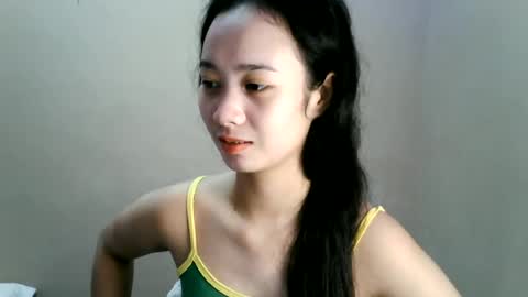 Snapshot of casie_cream chatting on July 6, 2:14 pm casie_cream online show from July 6, 2:14 pm