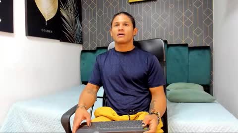 Casike online show from December 4, 12:31 am