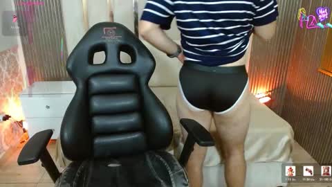 caspian_tay online show from February 7, 11:58 am