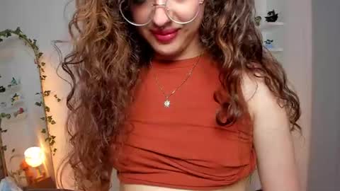 Snapshot of cassandra_caiin chatting on June 25, 9:30 pm Cassie online show from June 25, 9:30 pm