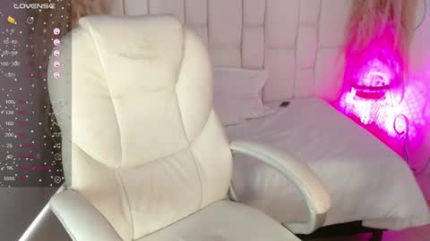 Cassandra online show from July 12, 1:02 pm