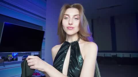 Snapshot of cassiablade1 chatting on September 21, 4:30 pm Seductress Cassia FINDOM AND SADISM NO NUDE online show from September 21, 4:30 pm