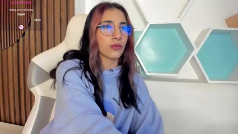 Snapshot of cassidy_evans chatting on September 15, 11:32 am cassidy_evans online show from September 15, 11:32 am