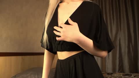 Cassie online show from February 2, 5:59 pm