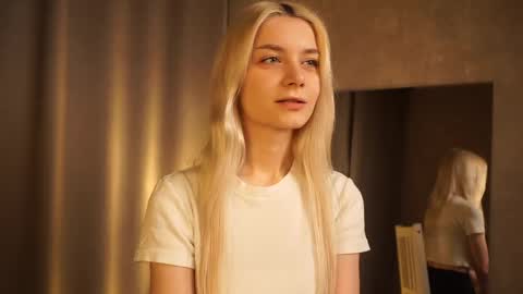 Cassie online show from February 25, 2:44 pm