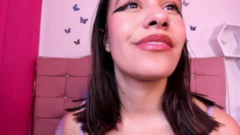 Snapshot of cassie_jones1 chatting on January 16, 7:17 am Cassie Jones online show from January 16, 7:17 am