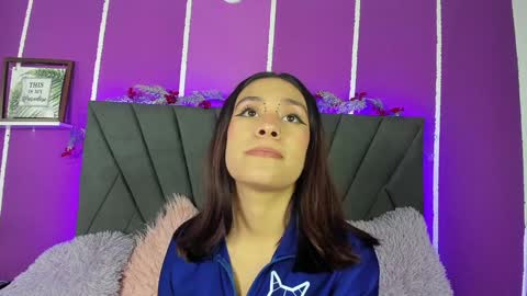 Snapshot of cassie_jones1 chatting on January 28, 3:57 am Cassie Jones online show from January 28, 3:57 am