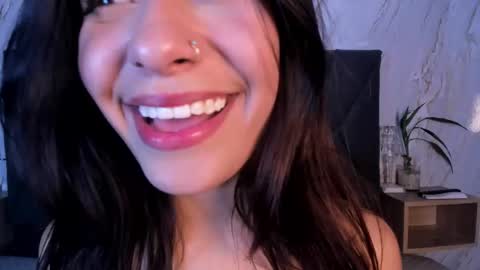 Snapshot of cassie_jones1 chatting on September 18, 4:36 am Cassie Jones online show from September 18, 4:36 am