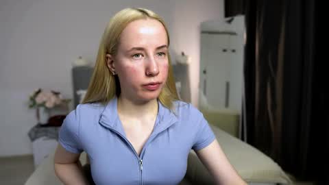 Cassie online show from November 2, 9:17 pm