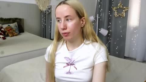 Cassie online show from December 15, 8:57 pm