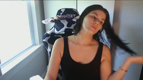 cassiealvarez online show from May 24, 9:31 pm