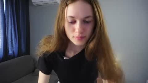 Snapshot of cassiehorridge chatting on June 10, 4:45 am Alice online show from June 10, 4:45 am