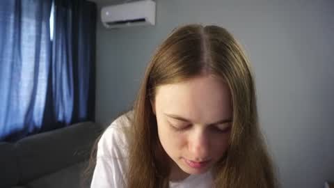 Snapshot of cassiehorridge chatting on June 24, 5:28 am Alice online show from June 24, 5:28 am