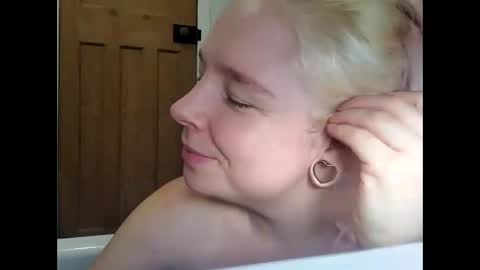 Cassie online show from February 23, 8:44 am